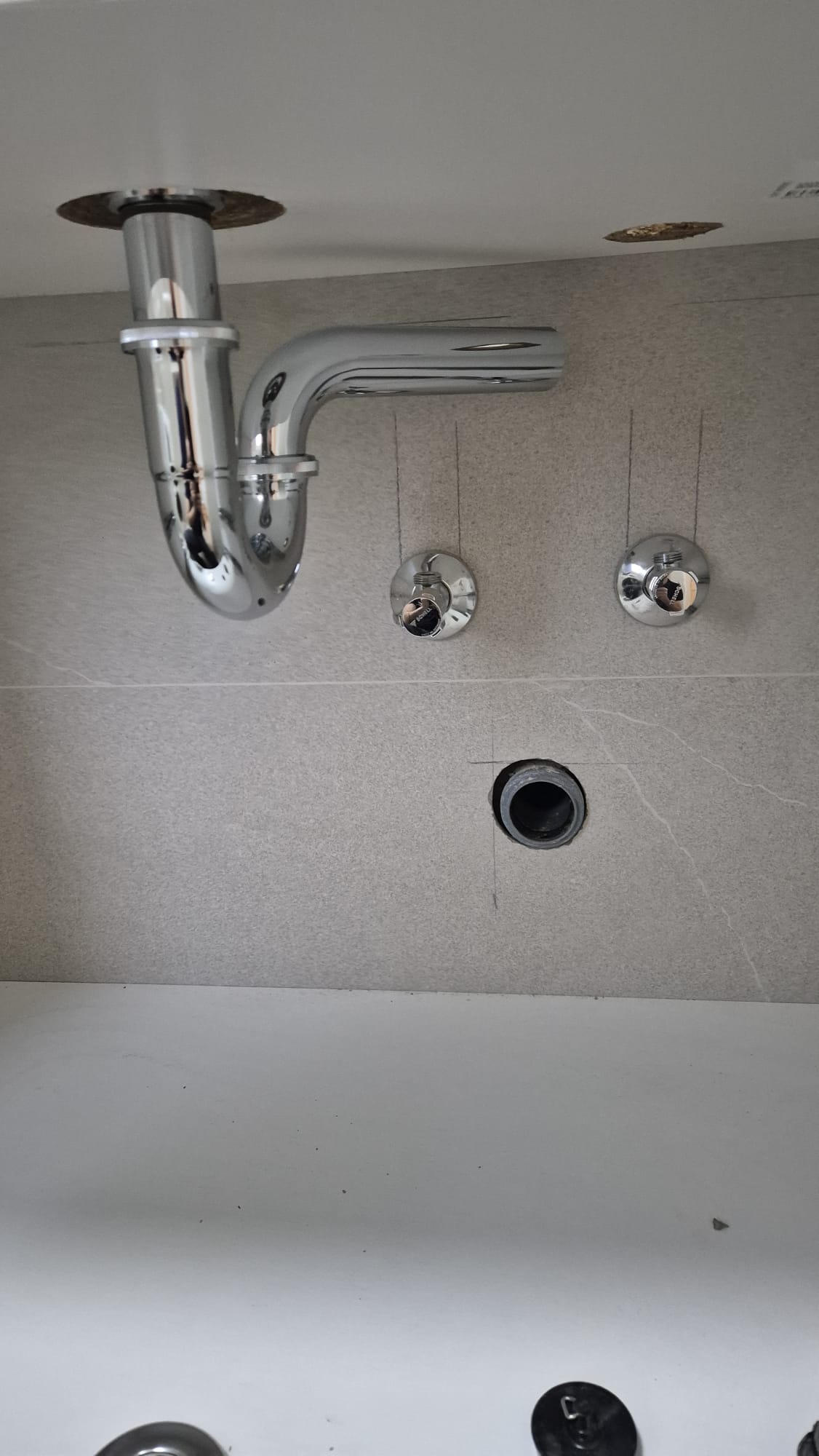 Curi voda ispod sudopera Zagreb – novi sifon ugrađen